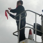 בהתקנת העירוב בשכונת הר חומה בסיוע מנוף גבהים שברשות ה'מרכז'