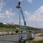 בהתקנת העירוב בשכונת הר חומה בסיוע מנוף גבהים שברשות ה'מרכז'