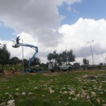 בהתקנת העירוב בשכונת הר חומה בסיוע מנוף גבהים שברשות ה'מרכז'